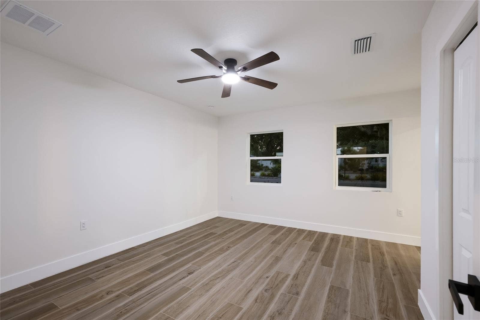 780 INDIAN BEACH CIRCLE, Sarasota, FL 34234 780 INDIAN BEACH CIRCLE, Sarasota, FL 34234