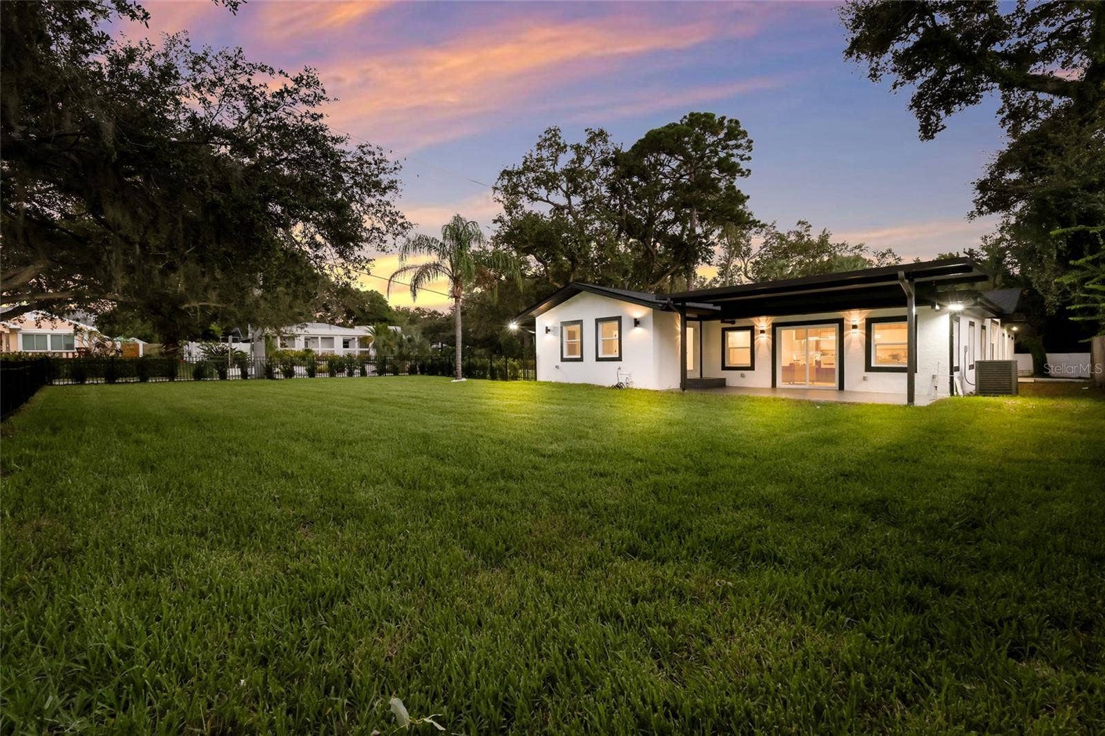 780 INDIAN BEACH CIRCLE, Sarasota, FL 34234 780 INDIAN BEACH CIRCLE, Sarasota, FL 34234