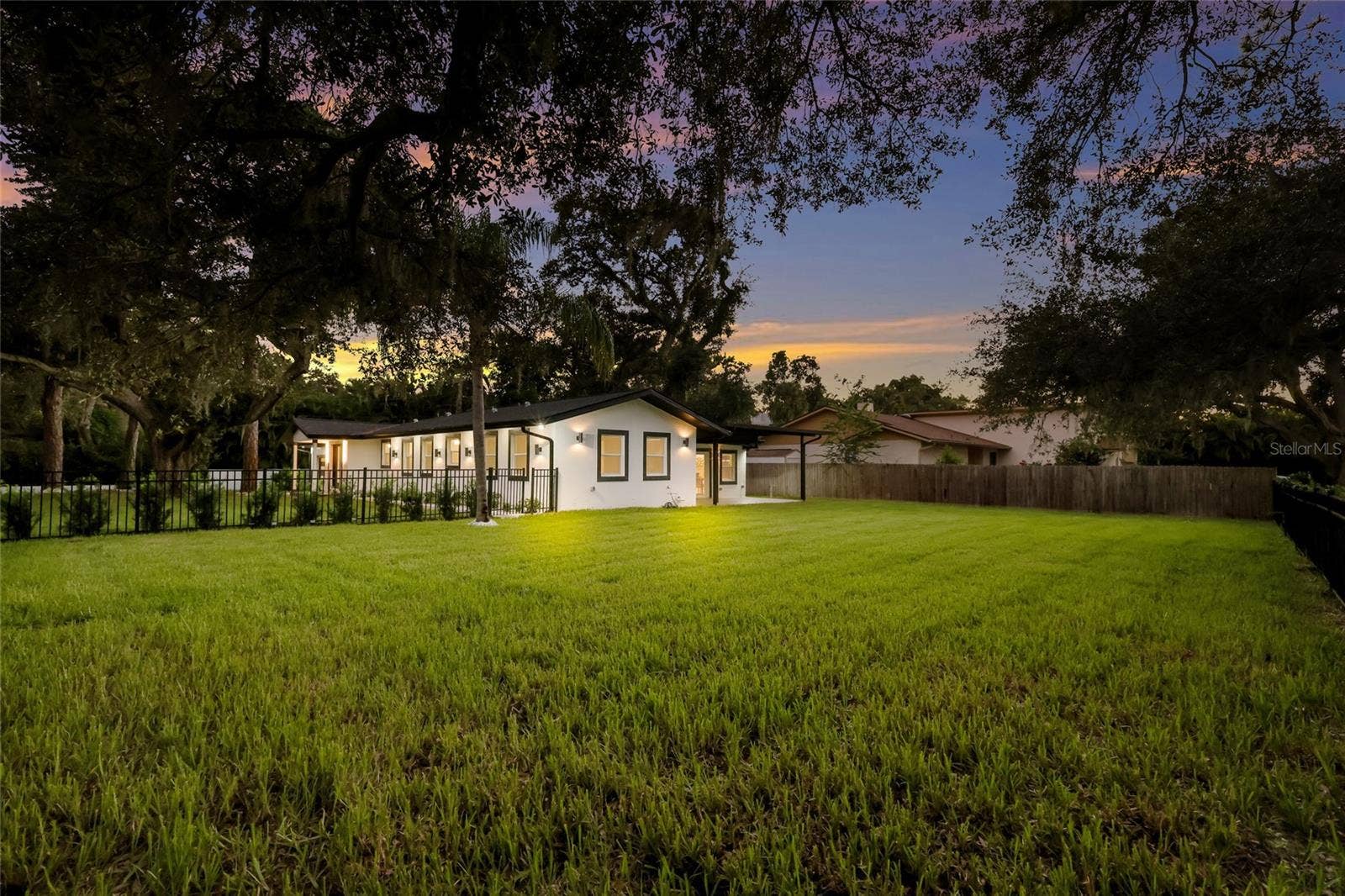 780 INDIAN BEACH CIRCLE, Sarasota, FL 34234 780 INDIAN BEACH CIRCLE, Sarasota, FL 34234
