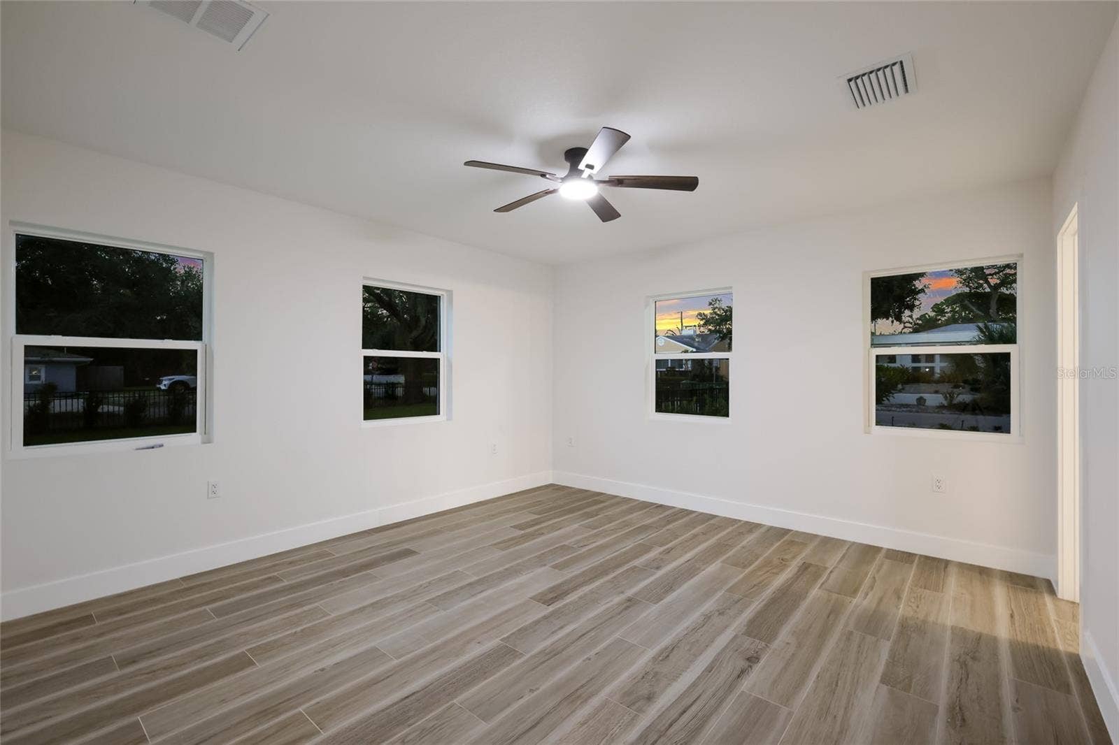 780 INDIAN BEACH CIRCLE, Sarasota, FL 34234 780 INDIAN BEACH CIRCLE, Sarasota, FL 34234