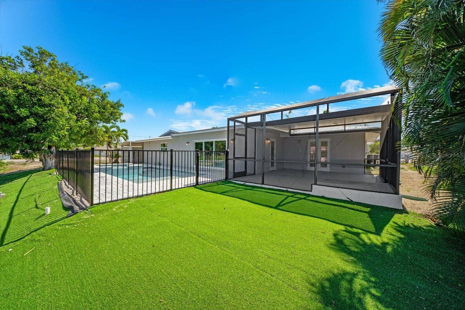 10304 KINGFISHER ROAD W, Bradenton, FL 34209 10304 KINGFISHER ROAD W, Bradenton, FL 34209