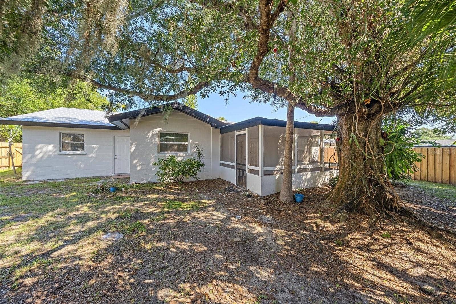 3372 WEBBER STREET, Sarasota, FL 34239 3372 WEBBER STREET, Sarasota, FL 34239