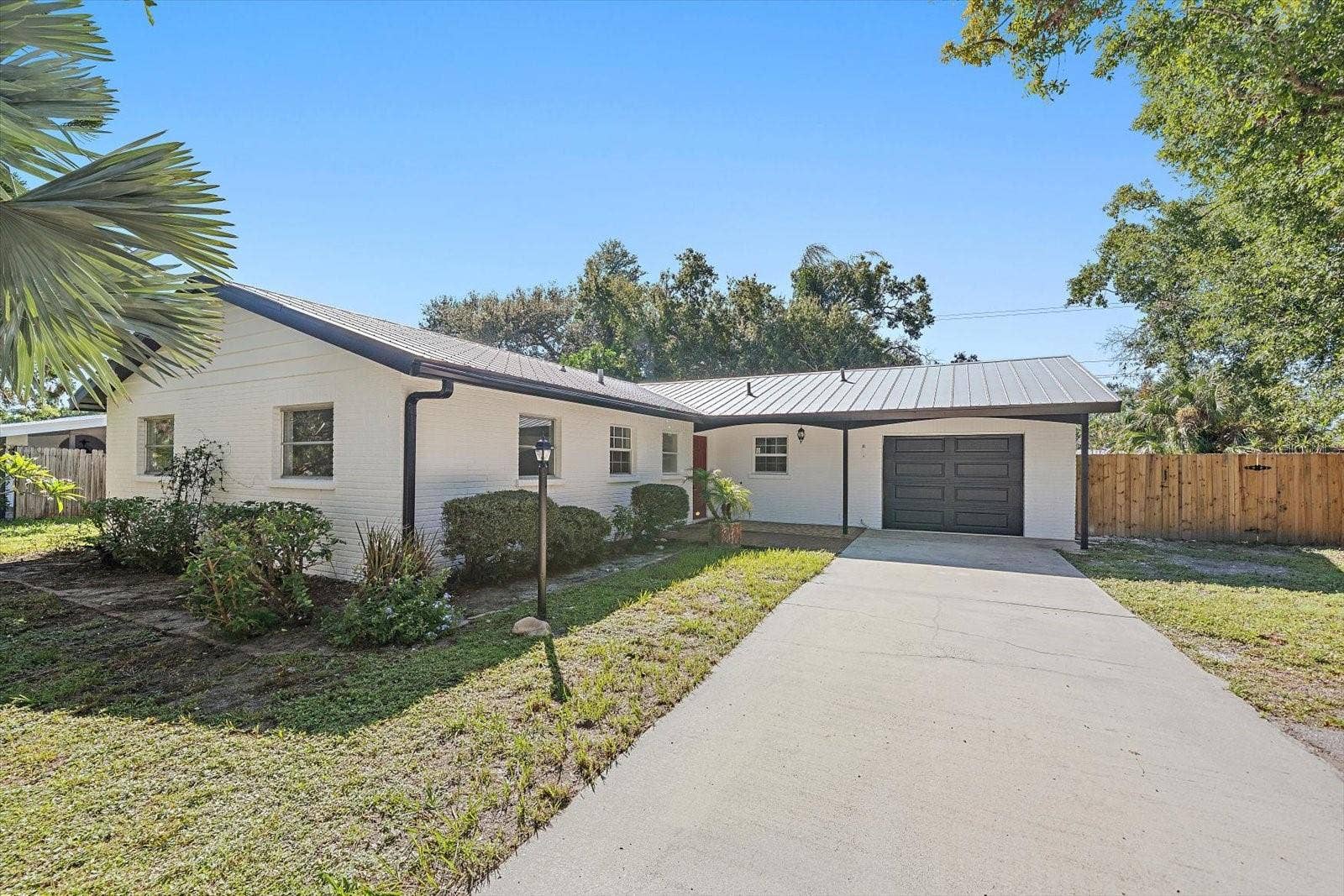 3372 WEBBER STREET, Sarasota, FL 34239 3372 WEBBER STREET, Sarasota, FL 34239