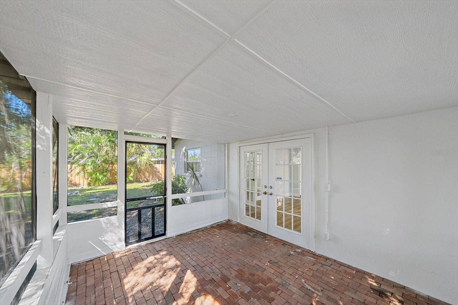 3372 WEBBER STREET, Sarasota, FL 34239 3372 WEBBER STREET, Sarasota, FL 34239
