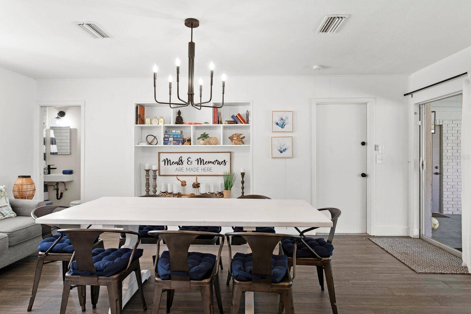 5706 8TH AVENUE DRIVE W, Bradenton, FL 34209 5706 8TH AVENUE DRIVE W, Bradenton, FL 34209