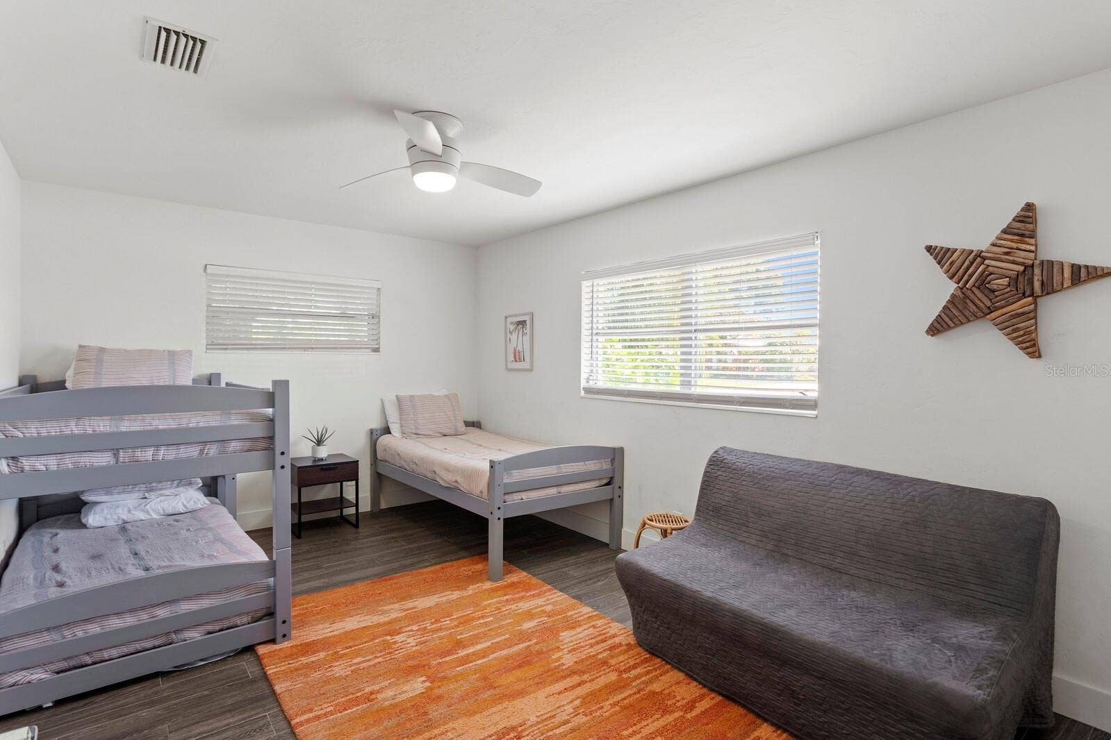 5706 8TH AVENUE DRIVE W, Bradenton, FL 34209 5706 8TH AVENUE DRIVE W, Bradenton, FL 34209