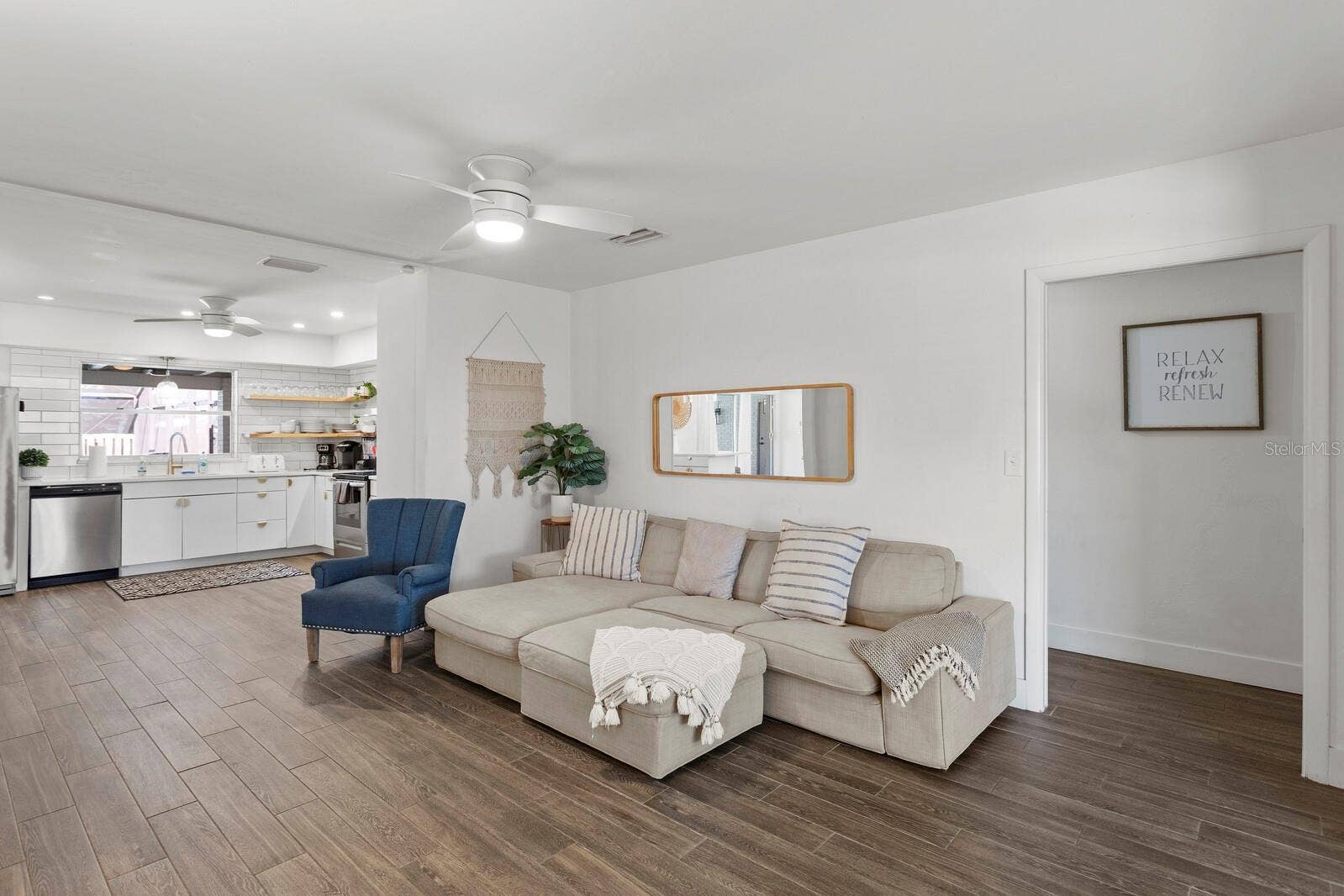 5706 8TH AVENUE DRIVE W, Bradenton, FL 34209 5706 8TH AVENUE DRIVE W, Bradenton, FL 34209