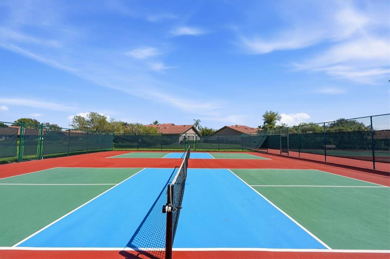 3981 WILSHIRE CIRCLE E, #195, Sarasota, FL 34238 3981 WILSHIRE CIRCLE E, #195, Sarasota, FL 34238