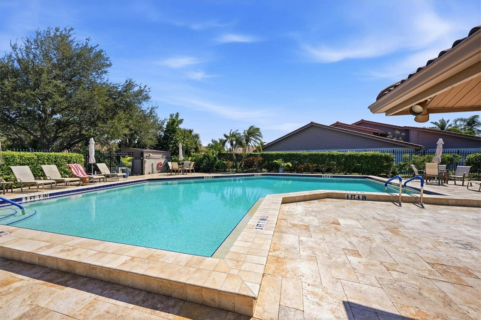 3981 WILSHIRE CIRCLE E, #195, Sarasota, FL 34238 3981 WILSHIRE CIRCLE E, #195, Sarasota, FL 34238