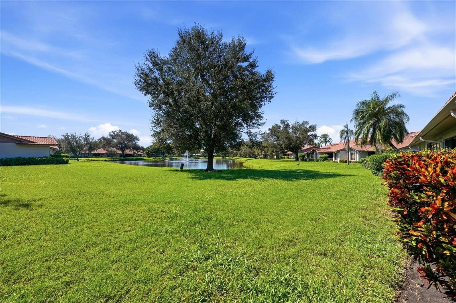 3981 WILSHIRE CIRCLE E, #195, Sarasota, FL 34238 3981 WILSHIRE CIRCLE E, #195, Sarasota, FL 34238