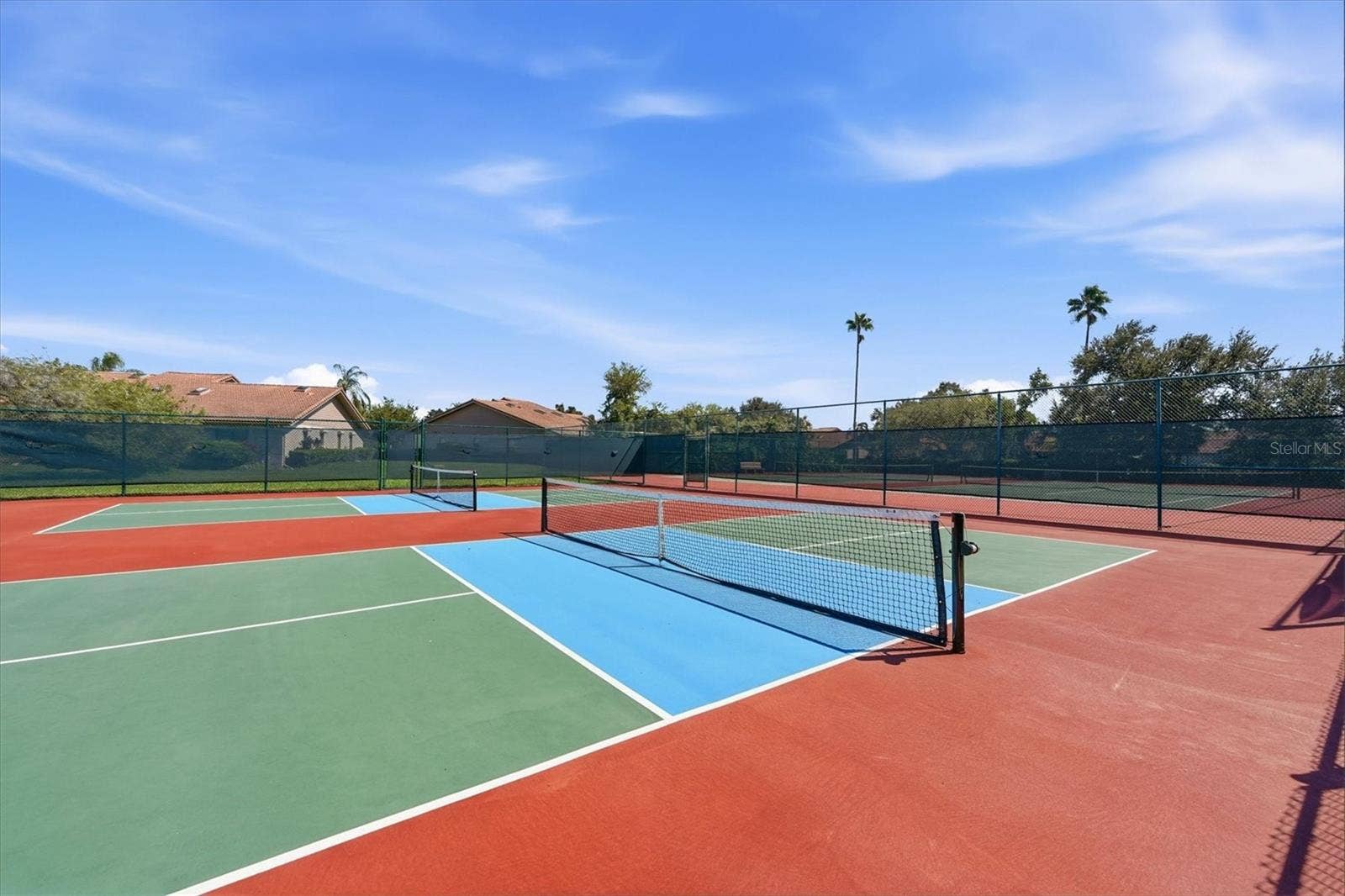 3981 WILSHIRE CIRCLE E, #195, Sarasota, FL 34238 3981 WILSHIRE CIRCLE E, #195, Sarasota, FL 34238
