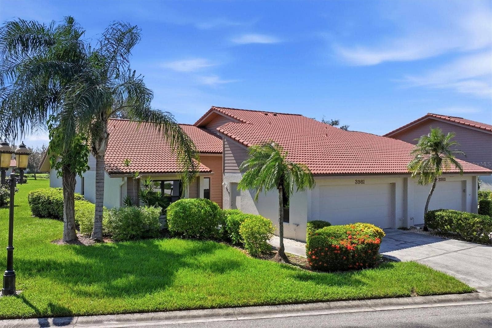 3981 WILSHIRE CIRCLE E, #195, Sarasota, FL 34238 3981 WILSHIRE CIRCLE E, #195, Sarasota, FL 34238