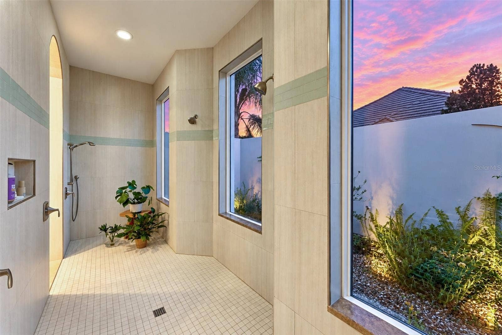 8009 BOUNTY LANE, Bradenton, FL 34202