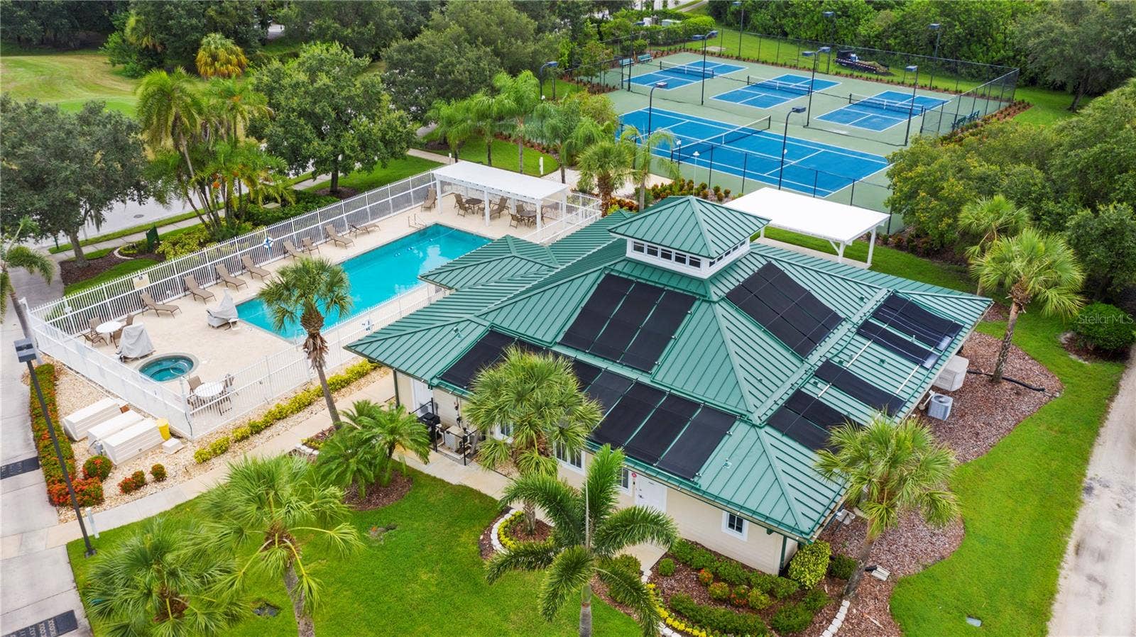 7133 CEDAR HOLLOW CIRCLE, #22-102, Bradenton, FL 34203 7133 CEDAR HOLLOW CIRCLE, #22-102, Bradenton, FL 34203