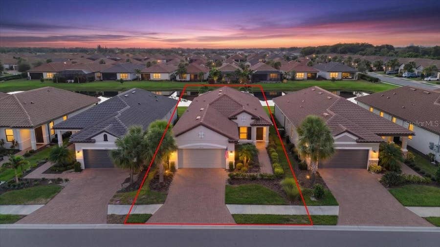 Property photo for 4725 CRESTPOINT WAY, Palmetto, FL