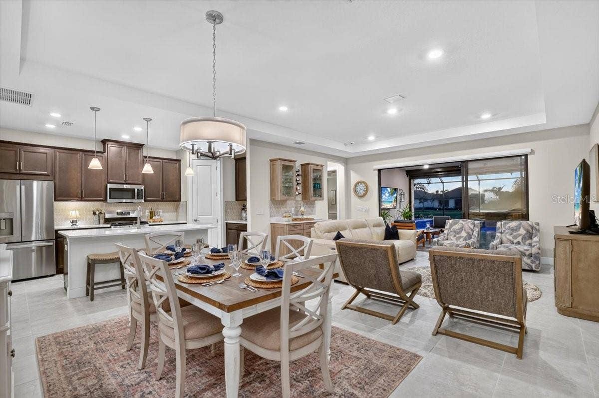 4725 CRESTPOINT WAY, Palmetto, FL 34221 4725 CRESTPOINT WAY, Palmetto, FL 34221