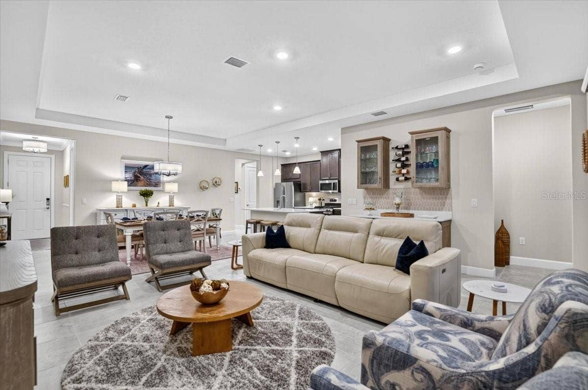 4725 CRESTPOINT WAY, Palmetto, FL 34221 4725 CRESTPOINT WAY, Palmetto, FL 34221