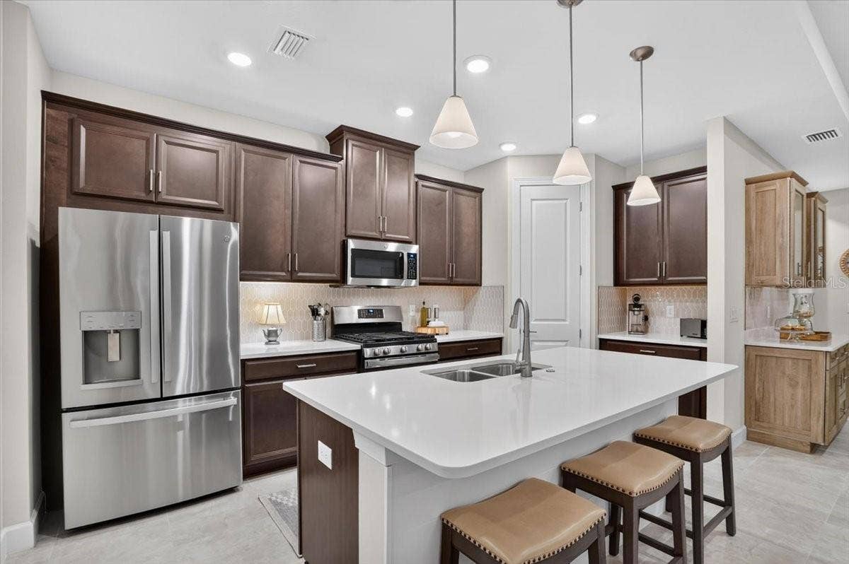 4725 CRESTPOINT WAY, Palmetto, FL 34221 4725 CRESTPOINT WAY, Palmetto, FL 34221