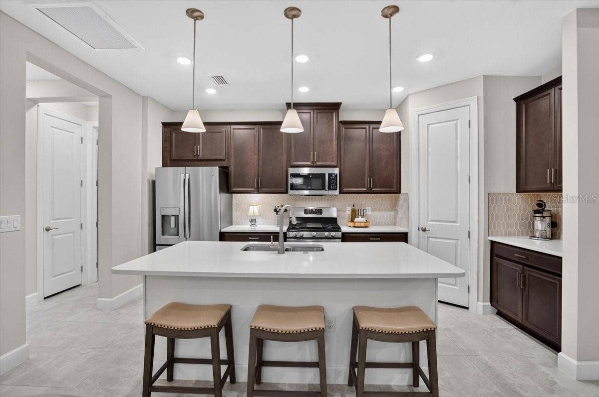 4725 CRESTPOINT WAY, Palmetto, FL 34221 4725 CRESTPOINT WAY, Palmetto, FL 34221