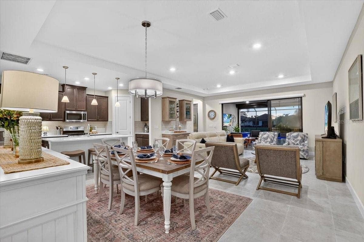 4725 CRESTPOINT WAY, Palmetto, FL 34221 4725 CRESTPOINT WAY, Palmetto, FL 34221