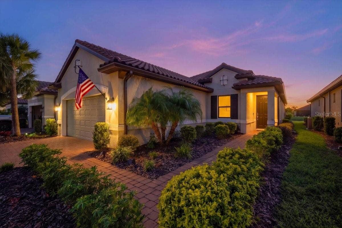 4725 CRESTPOINT WAY, Palmetto, FL 34221 4725 CRESTPOINT WAY, Palmetto, FL 34221