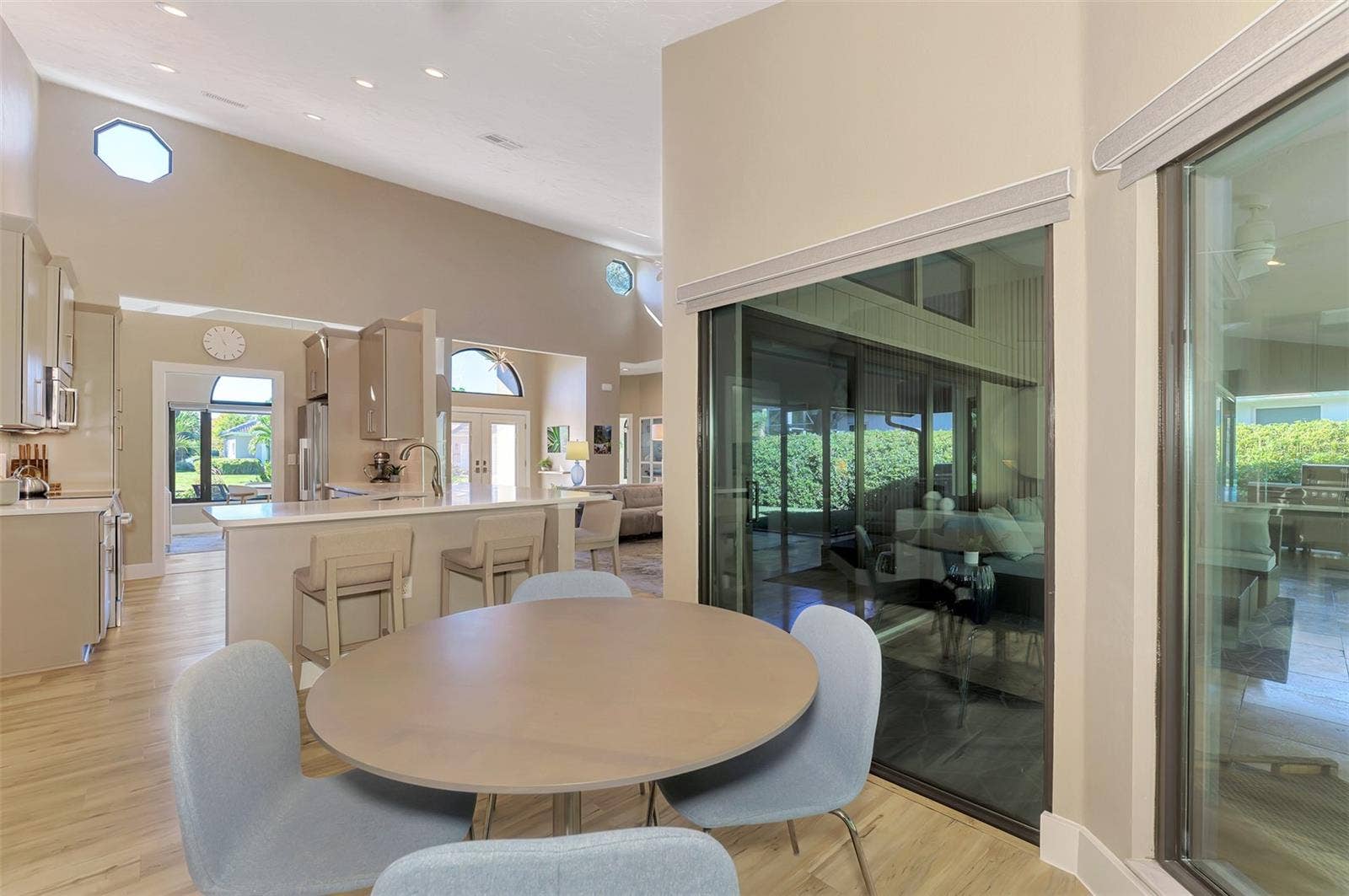4735 WHITE TAIL LANE, Sarasota, FL 34238 4735 WHITE TAIL LANE, Sarasota, FL 34238