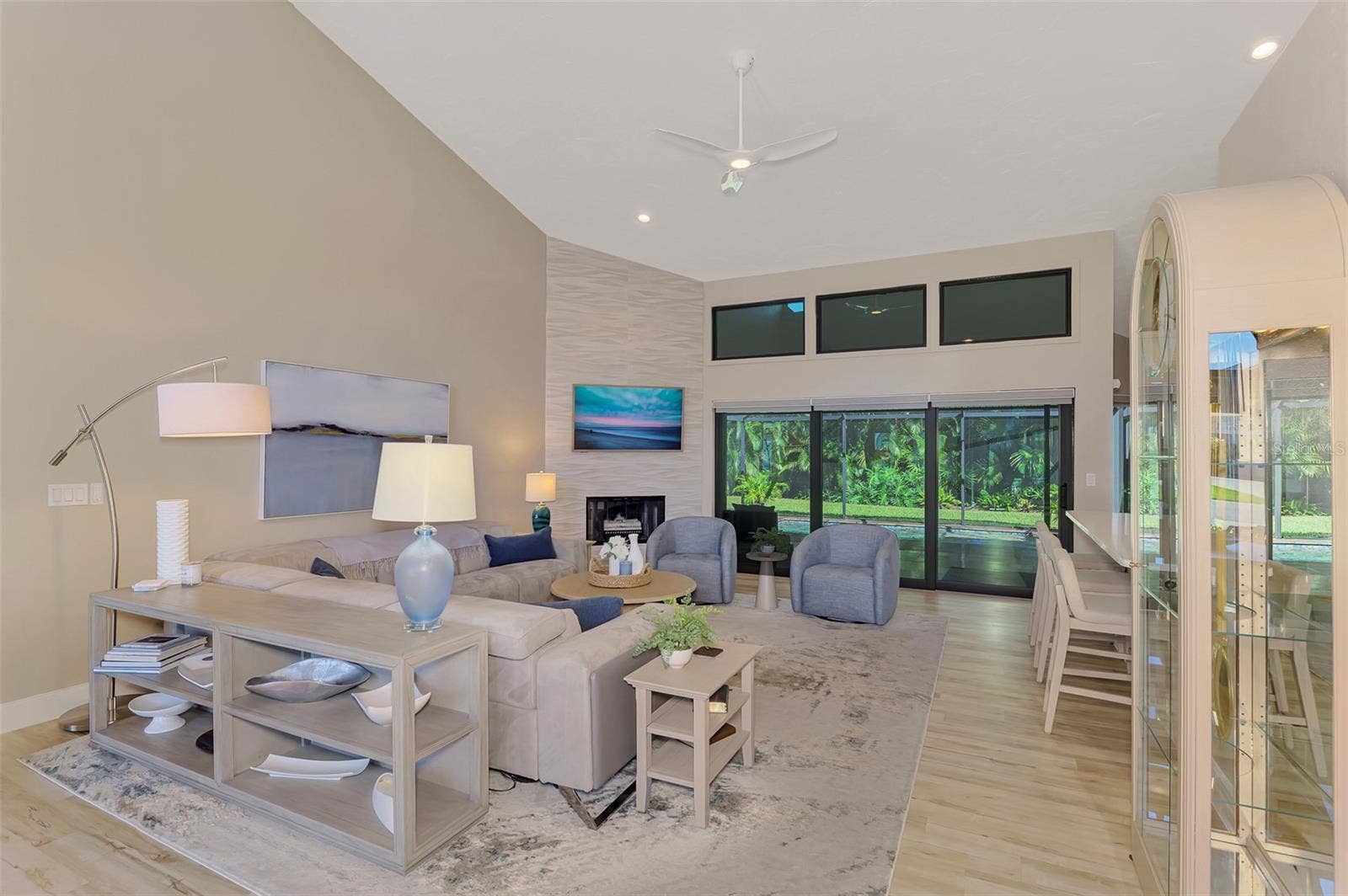 4735 WHITE TAIL LANE, Sarasota, FL 34238 4735 WHITE TAIL LANE, Sarasota, FL 34238