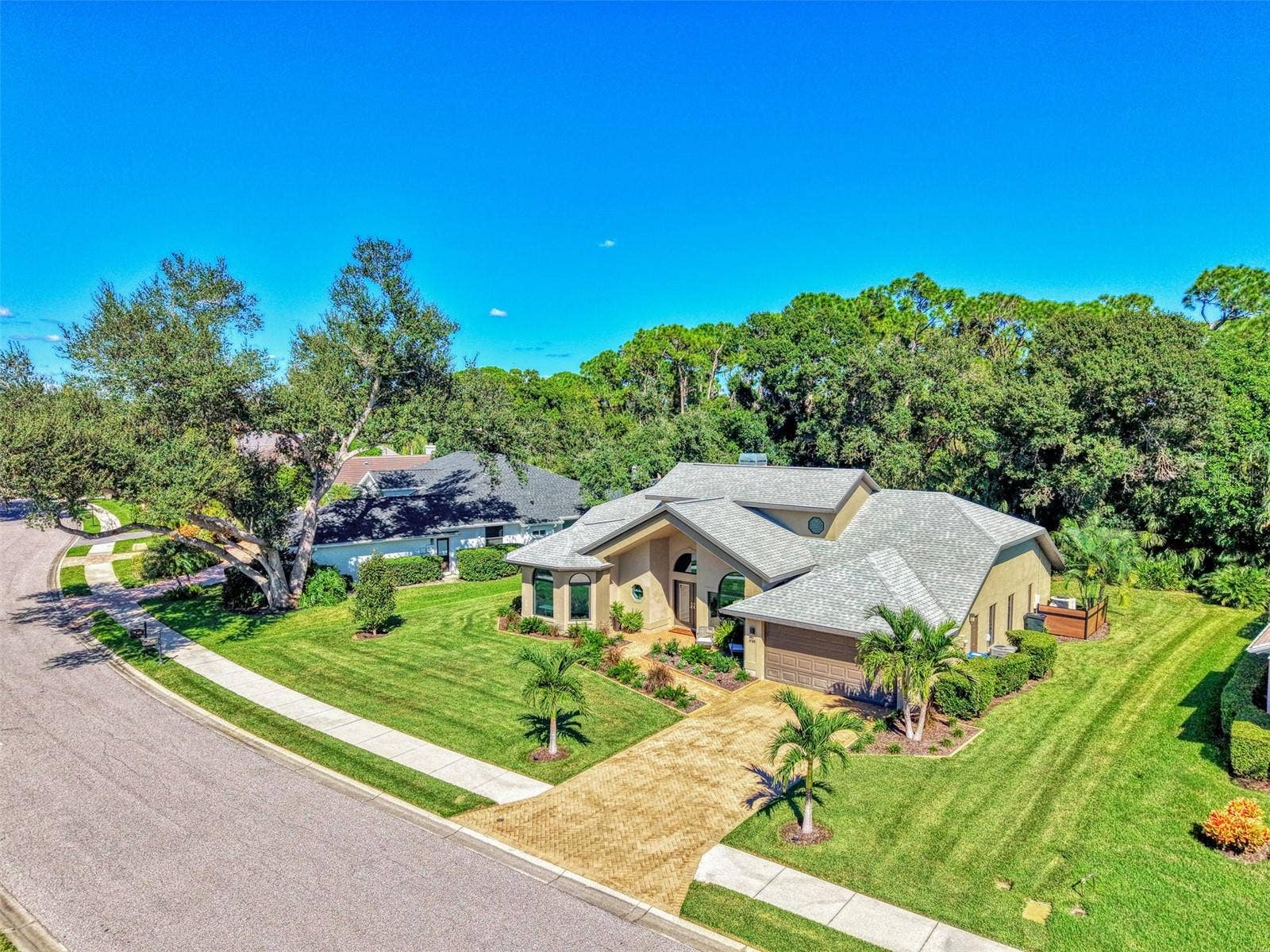 4735 WHITE TAIL LANE, Sarasota, FL 34238 4735 WHITE TAIL LANE, Sarasota, FL 34238