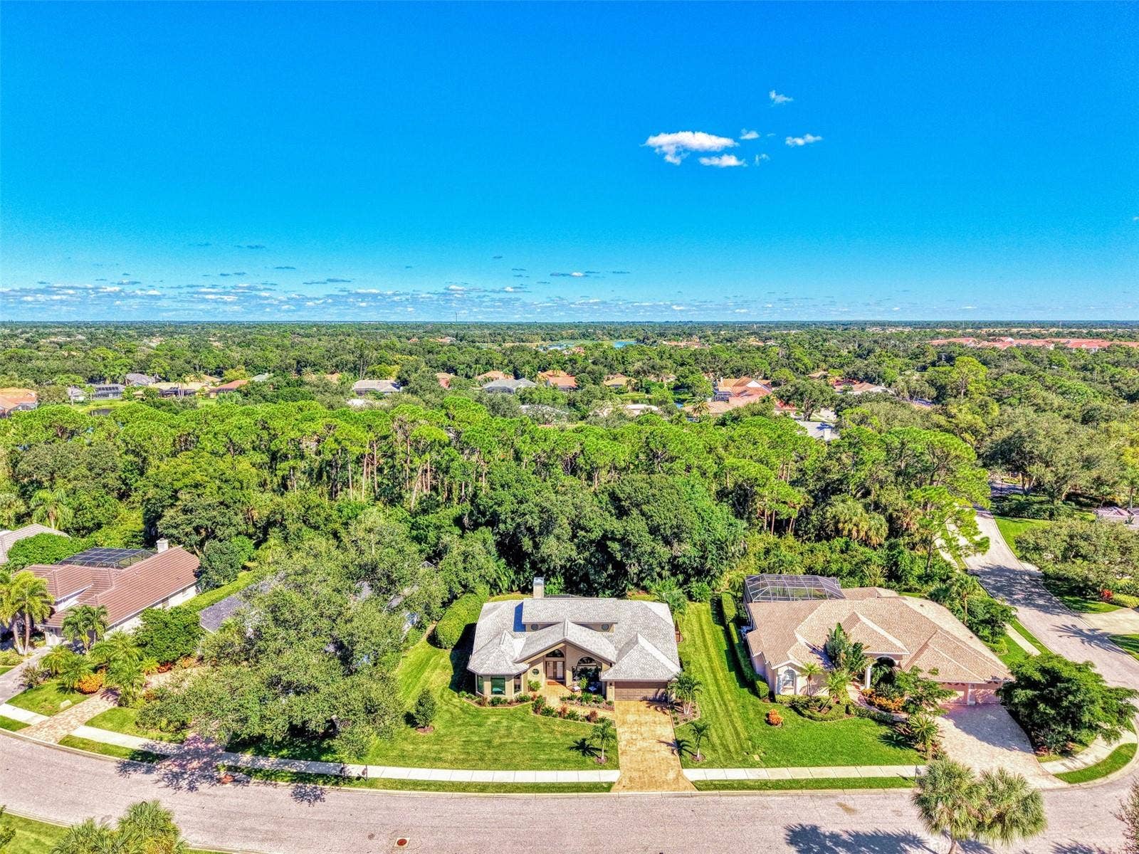 4735 WHITE TAIL LANE, Sarasota, FL 34238 4735 WHITE TAIL LANE, Sarasota, FL 34238