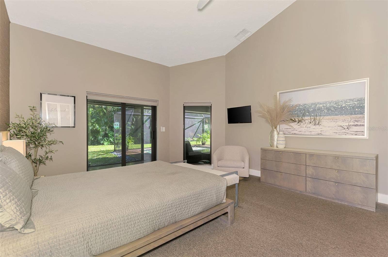 4735 WHITE TAIL LANE, Sarasota, FL 34238 4735 WHITE TAIL LANE, Sarasota, FL 34238