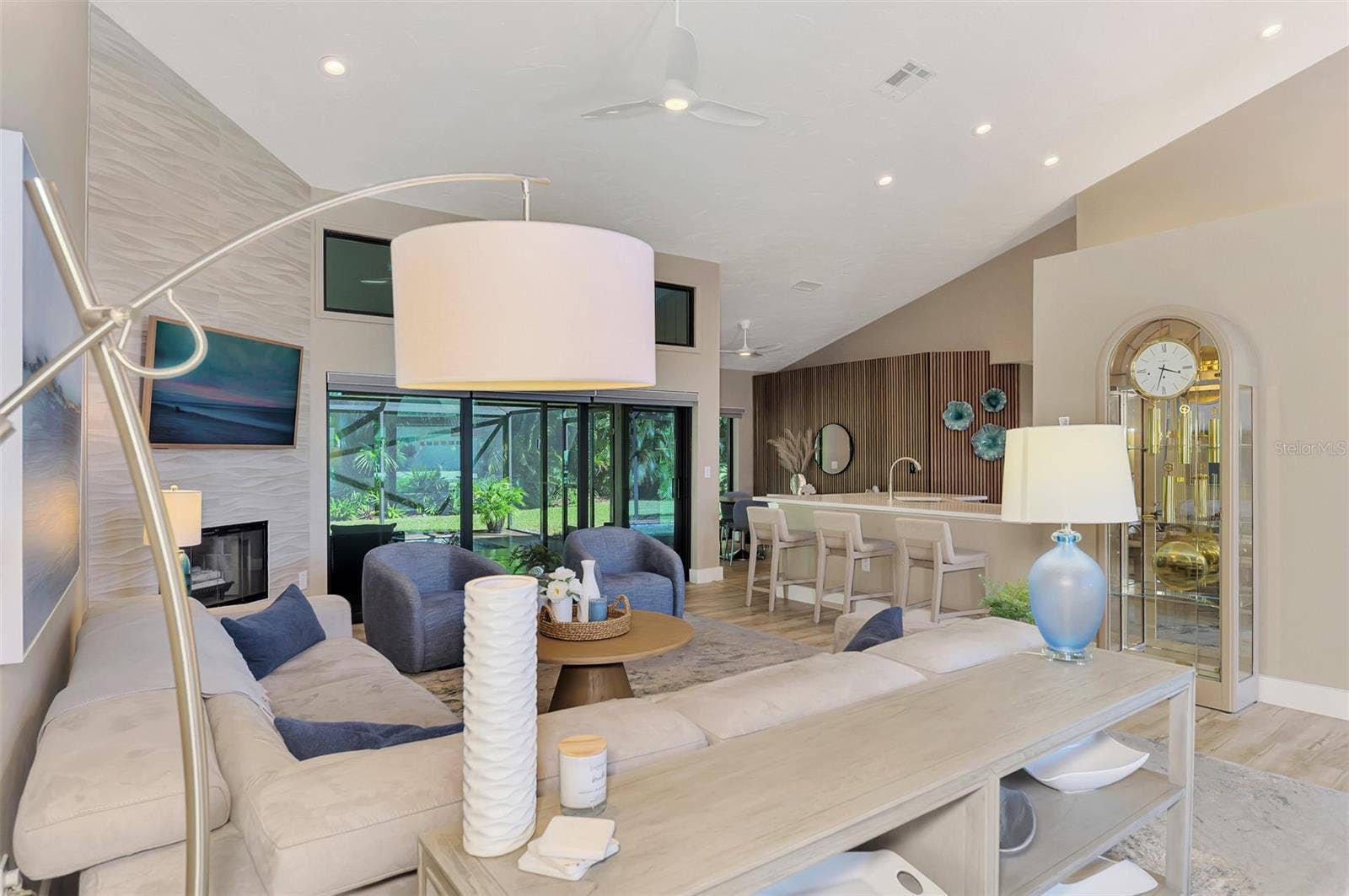 4735 WHITE TAIL LANE, Sarasota, FL 34238 4735 WHITE TAIL LANE, Sarasota, FL 34238
