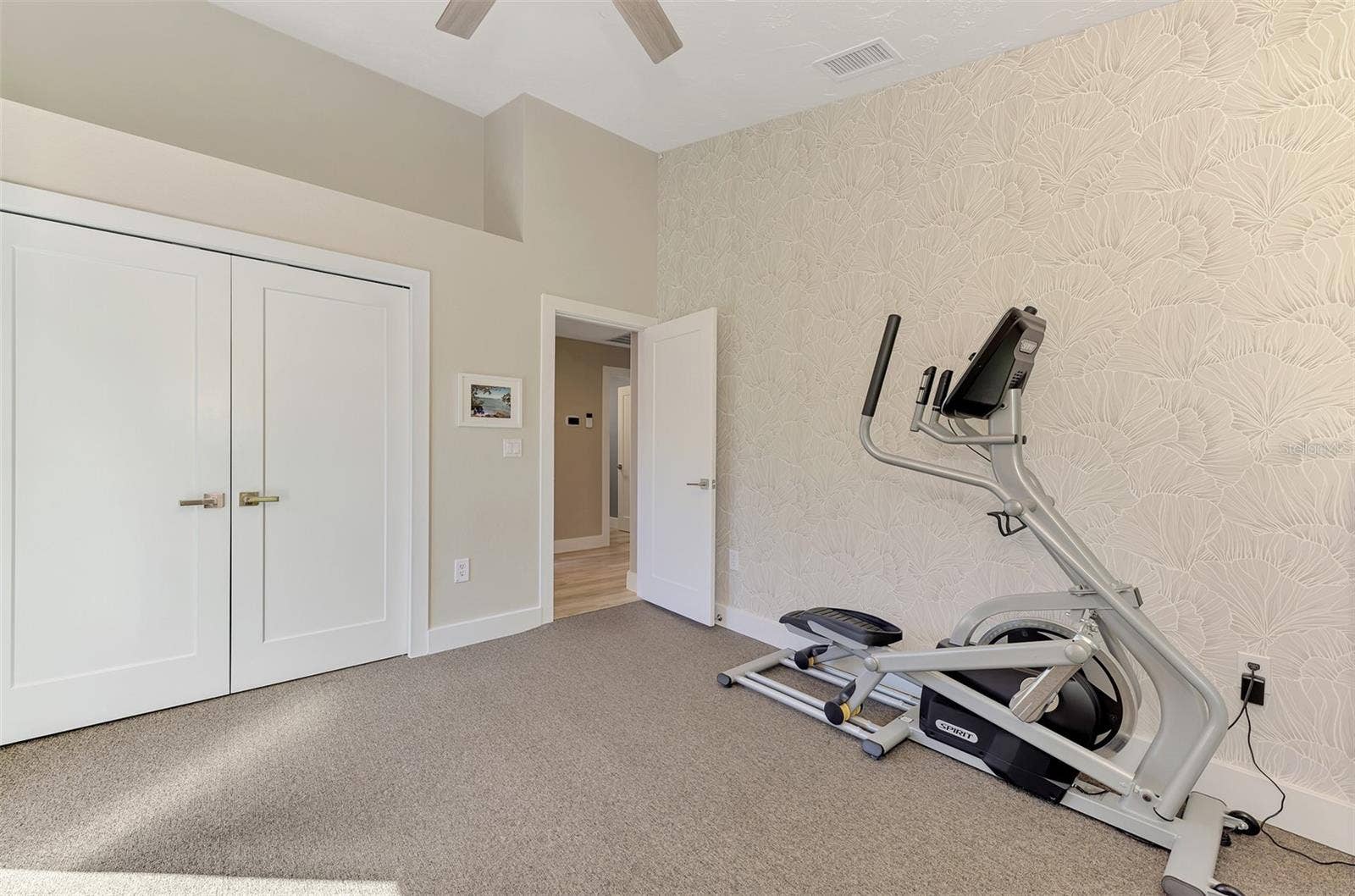 4735 WHITE TAIL LANE, Sarasota, FL 34238 4735 WHITE TAIL LANE, Sarasota, FL 34238