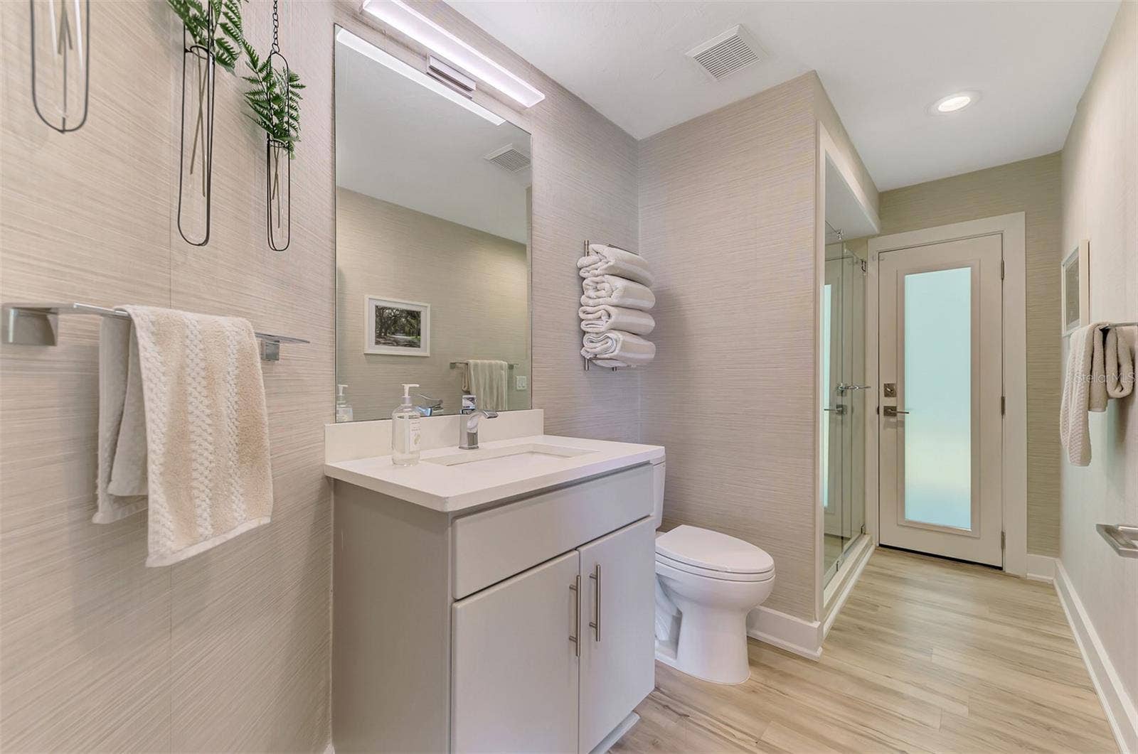 4735 WHITE TAIL LANE, Sarasota, FL 34238 4735 WHITE TAIL LANE, Sarasota, FL 34238