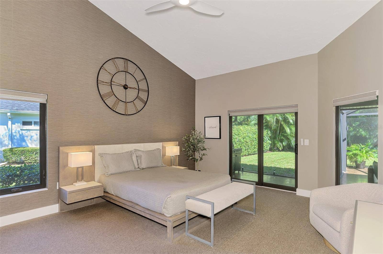 4735 WHITE TAIL LANE, Sarasota, FL 34238 4735 WHITE TAIL LANE, Sarasota, FL 34238
