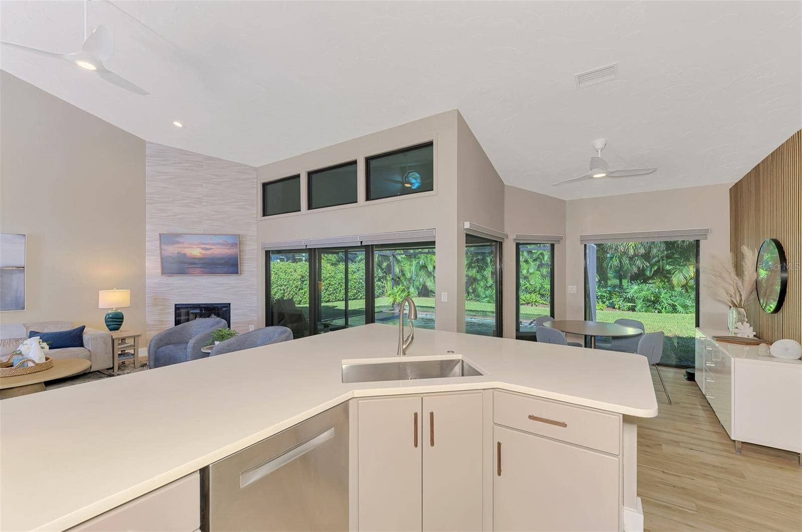 4735 WHITE TAIL LANE, Sarasota, FL 34238 4735 WHITE TAIL LANE, Sarasota, FL 34238