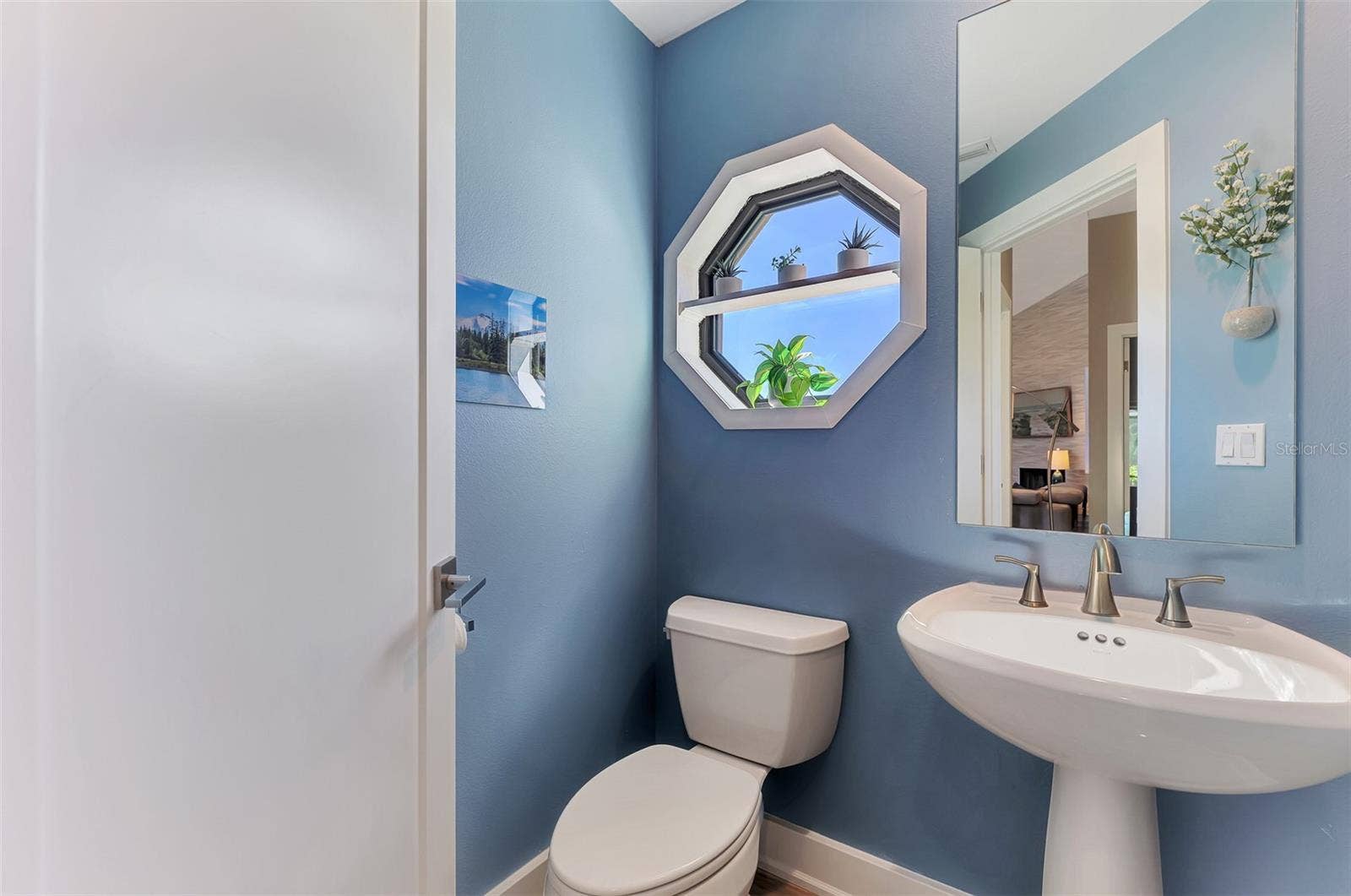 4735 WHITE TAIL LANE, Sarasota, FL 34238 4735 WHITE TAIL LANE, Sarasota, FL 34238
