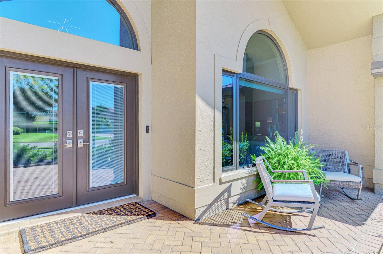 4735 WHITE TAIL LANE, Sarasota, FL 34238 4735 WHITE TAIL LANE, Sarasota, FL 34238