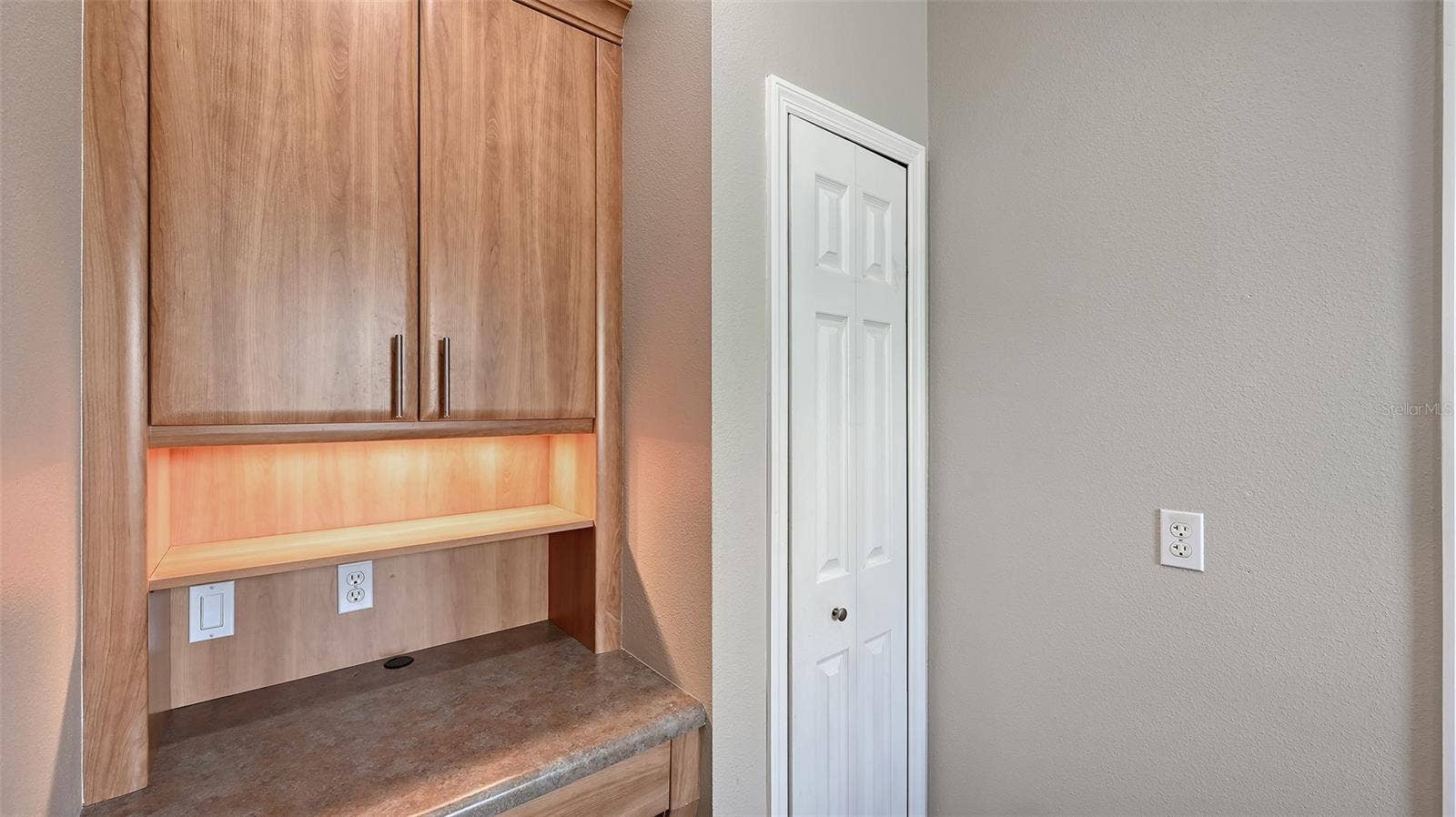 5179 LITTLE BROOK COURT, Sarasota, FL 34238 5179 LITTLE BROOK COURT, Sarasota, FL 34238