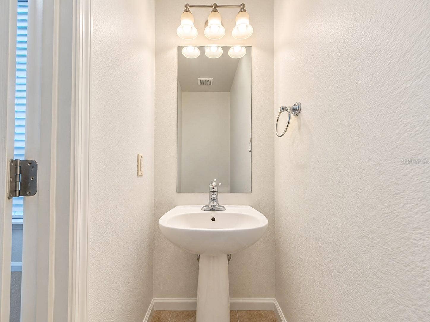 3880 82ND AVENUE CIRCLE E, #104, Sarasota, FL 34243