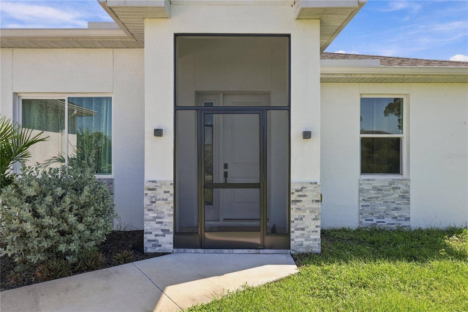 387 VENETIA AVENUE, North Port, FL 34287 387 VENETIA AVENUE, North Port, FL 34287