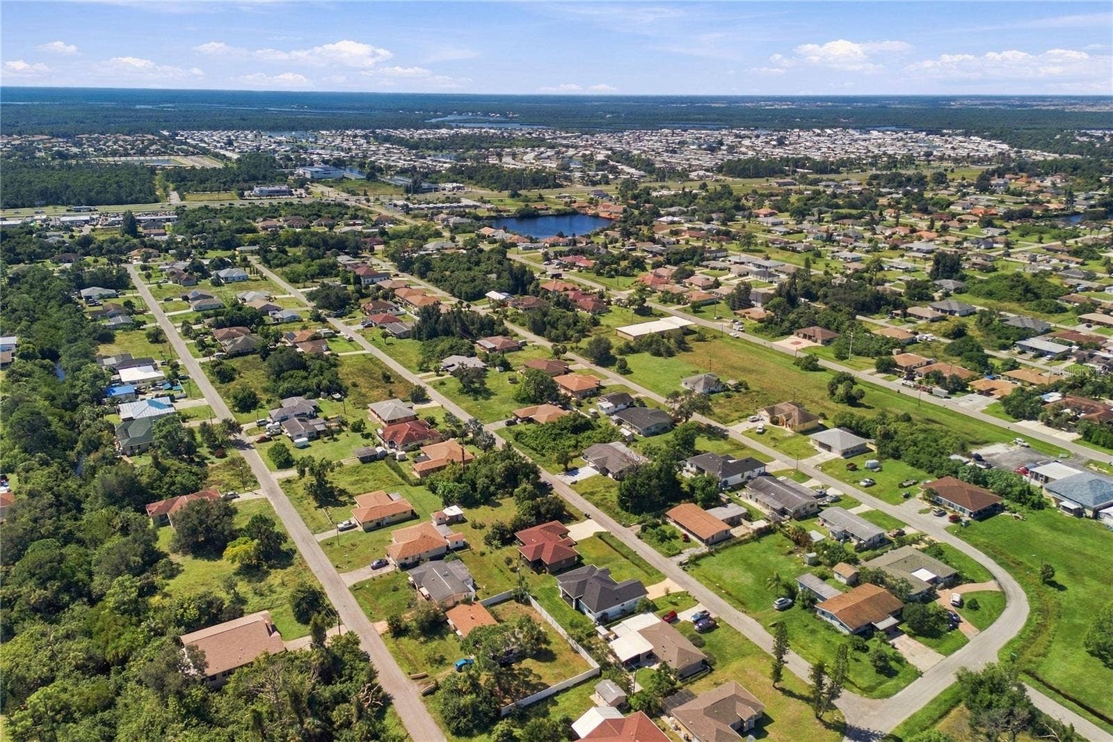 387 VENETIA AVENUE, North Port, FL 34287 387 VENETIA AVENUE, North Port, FL 34287