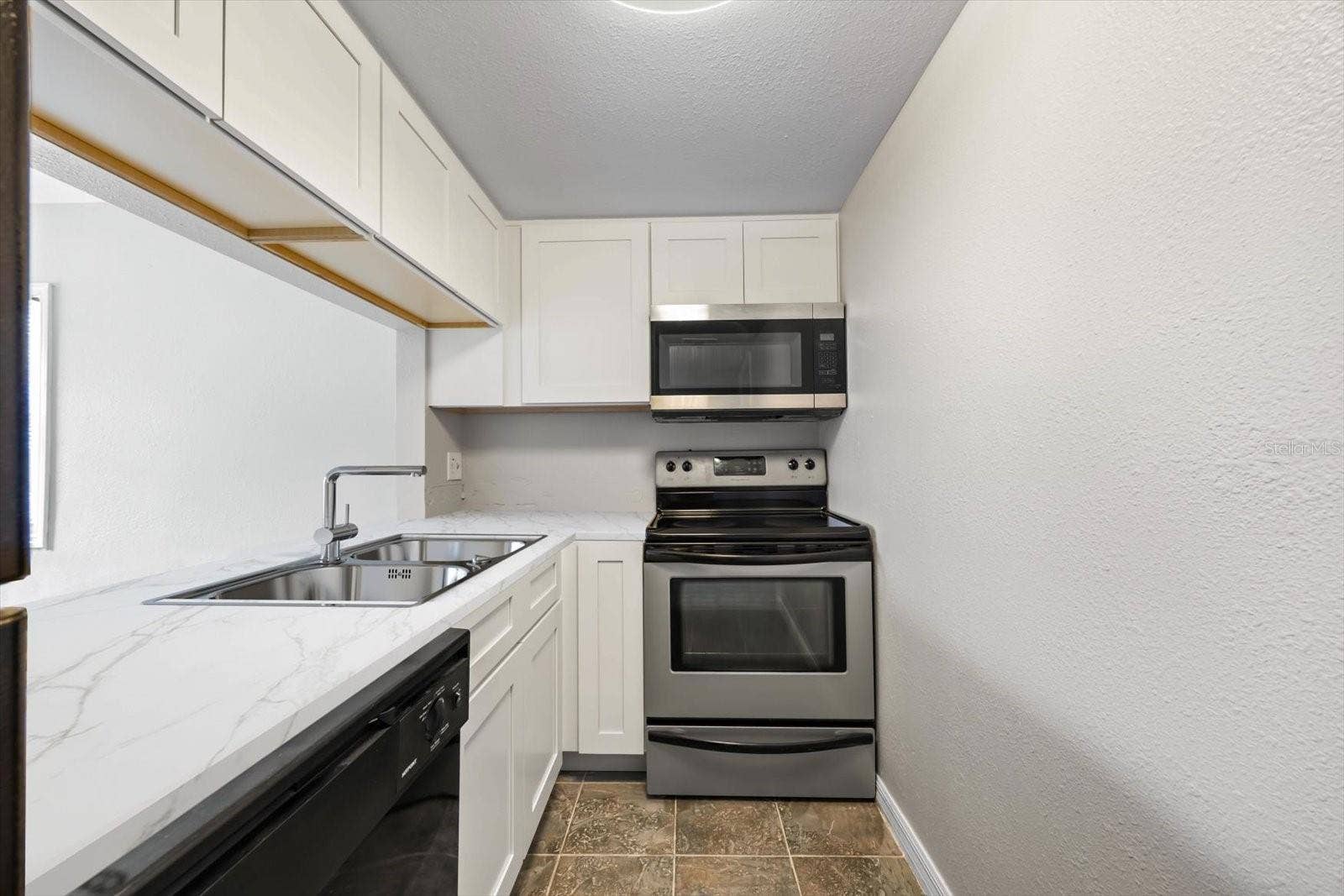 7169 E BANK DRIVE, #7169, Tampa, FL 33617 7169 E BANK DRIVE, #7169, Tampa, FL 33617