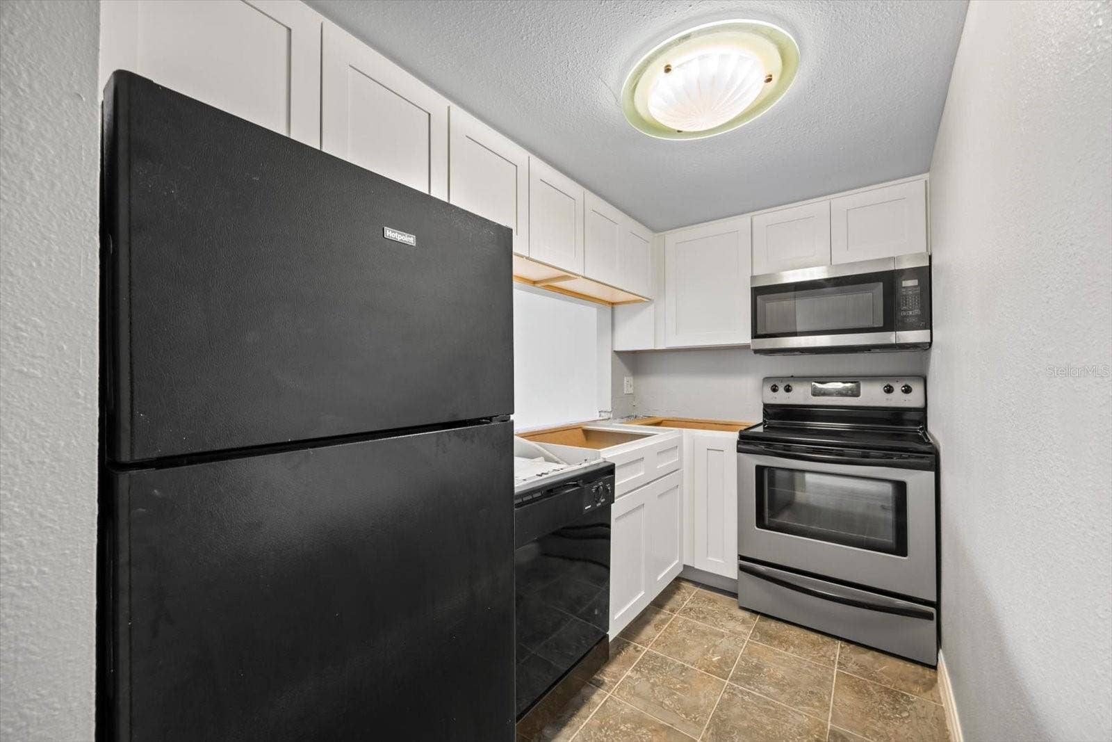 7169 E BANK DRIVE, #7169, Tampa, FL 33617 7169 E BANK DRIVE, #7169, Tampa, FL 33617
