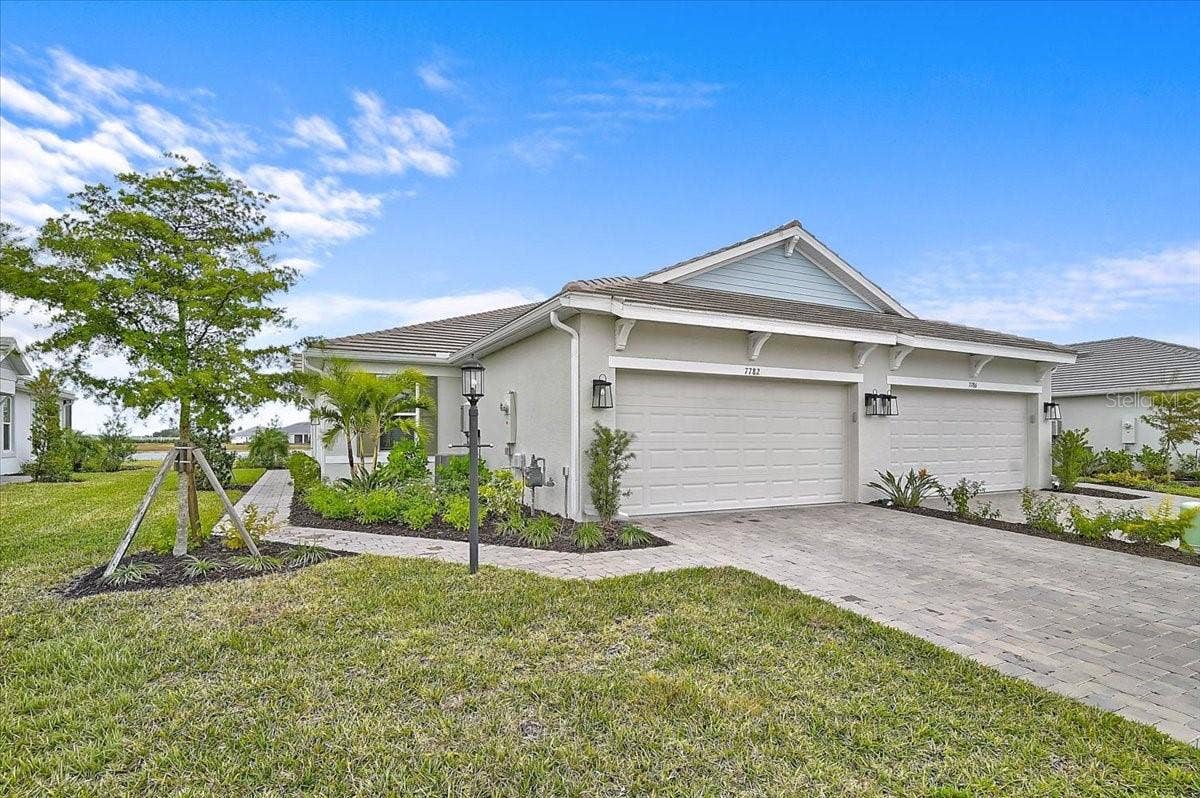 7782 WANING MOON WAY, Sarasota, FL 34241
