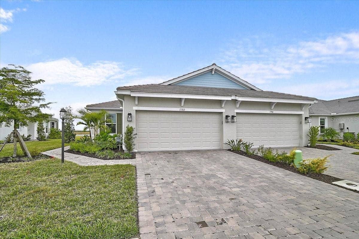 7782 WANING MOON WAY, Sarasota, FL 34241