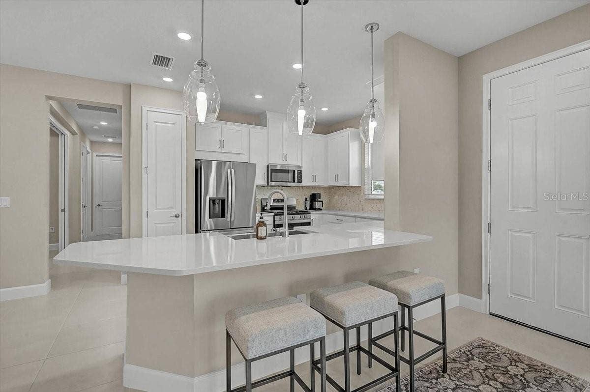 7782 WANING MOON WAY, Sarasota, FL 34241