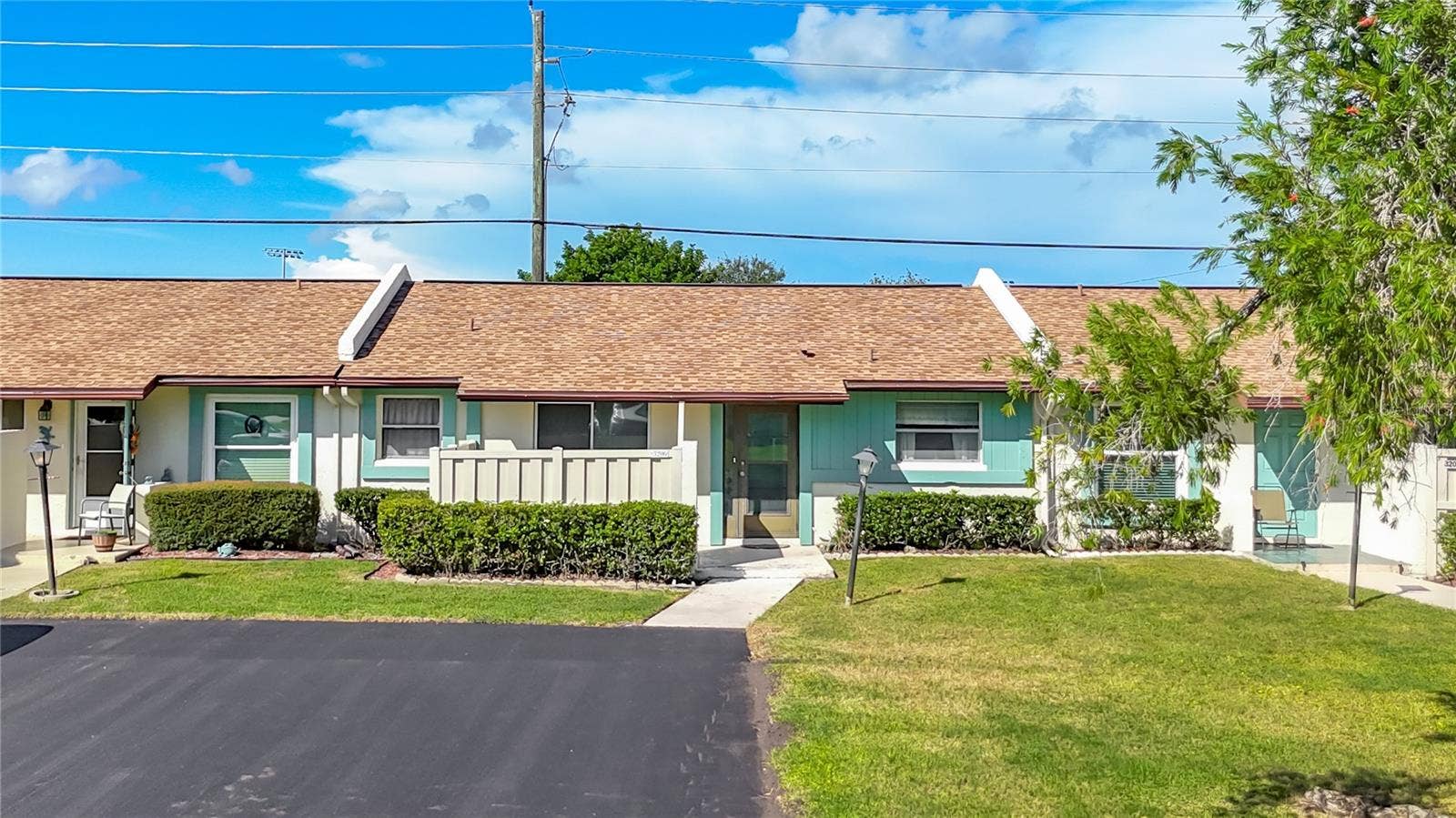 3206 42nd St West- Plenty of parking!