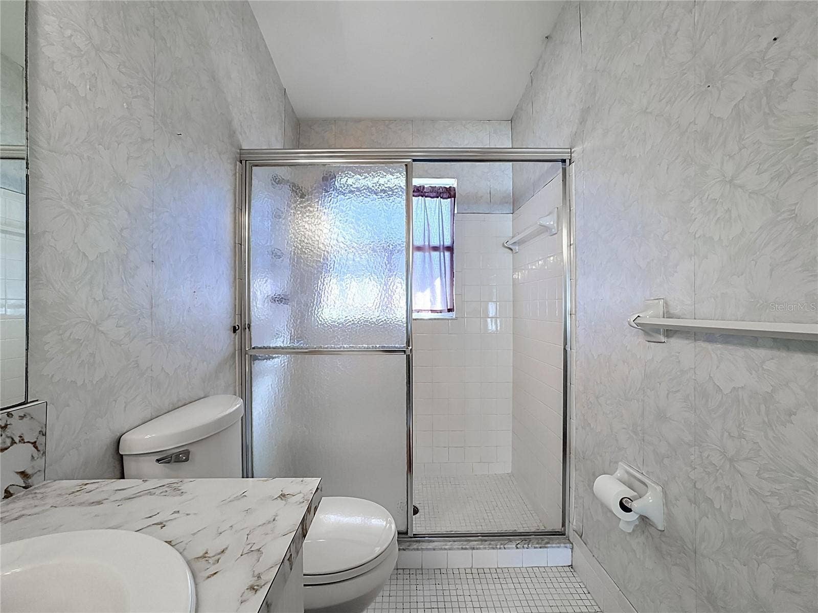 primary ensuite bathroom
