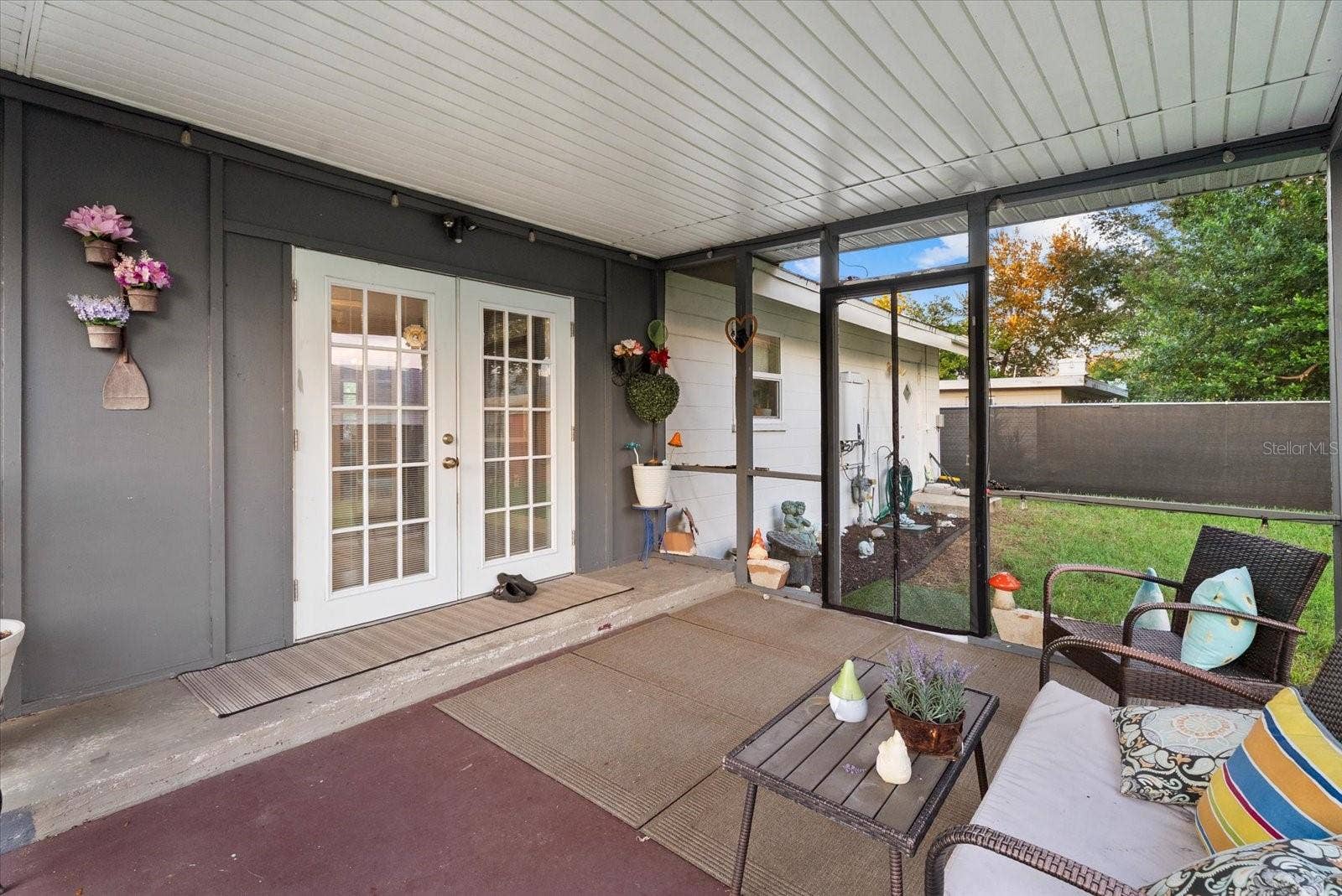 2212 CLARK AVENUE, Bradenton, FL 34207 2212 CLARK AVENUE, Bradenton, FL 34207