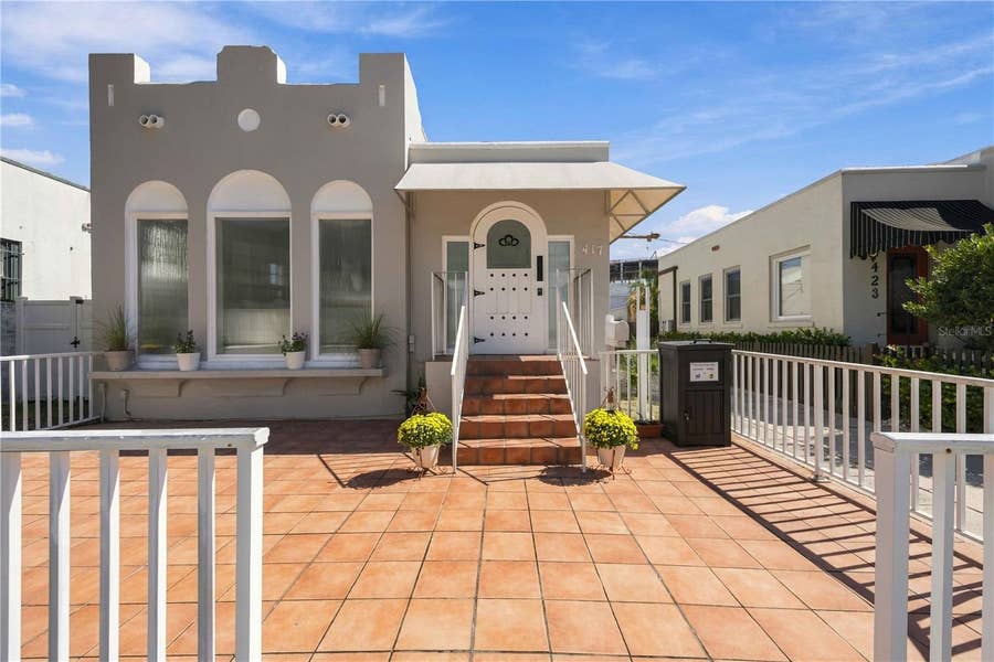 Property photo for 417 BURNS COURT, Sarasota, FL